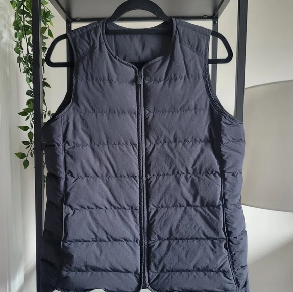 Lululemon | Just Enough Puff Vest - Picture 3 of 6